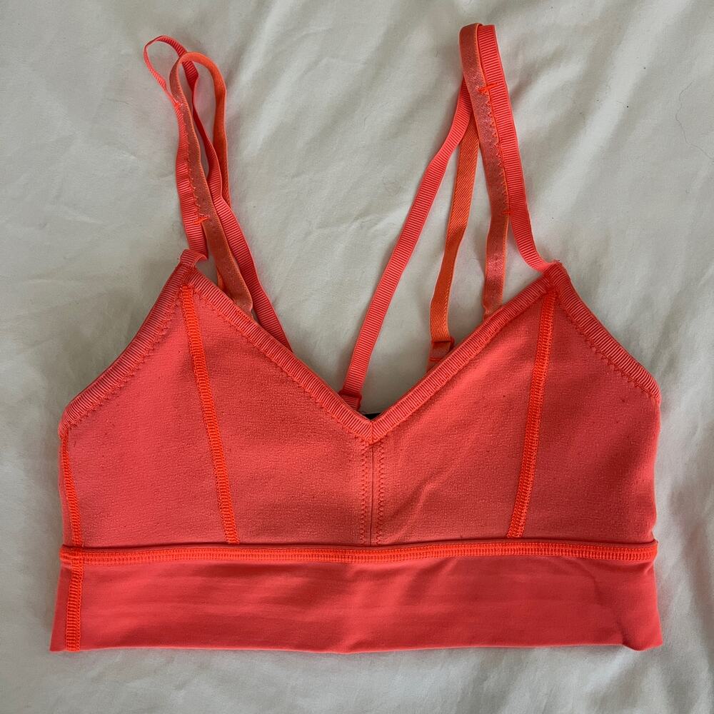 Lululemon FLIP YOUR DOG Coral Sports Bra Size 4